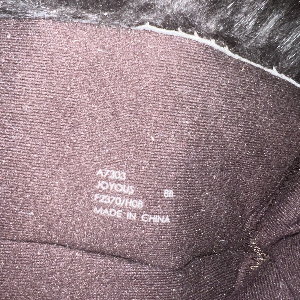 Coach-size 8-women’s snow boots - Picture 4 of 5